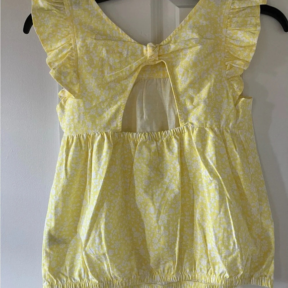 🐱2 / $15 NWOT Cat & Jack Girls' Sleeveless Floral Yellow Top Ruffle Sleeve (L) - Picture 3 of 7